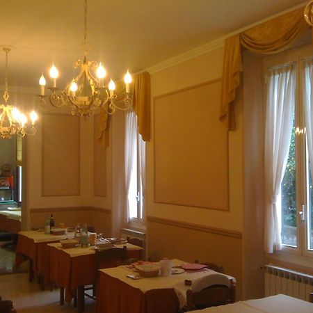 Hotel Villa Bianca Лайджелия Екстериор снимка