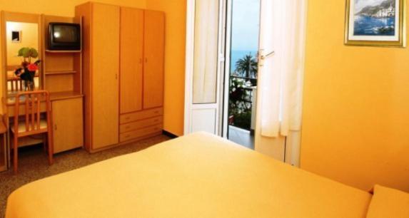 Hotel Villa Bianca Лайджелия Стая снимка