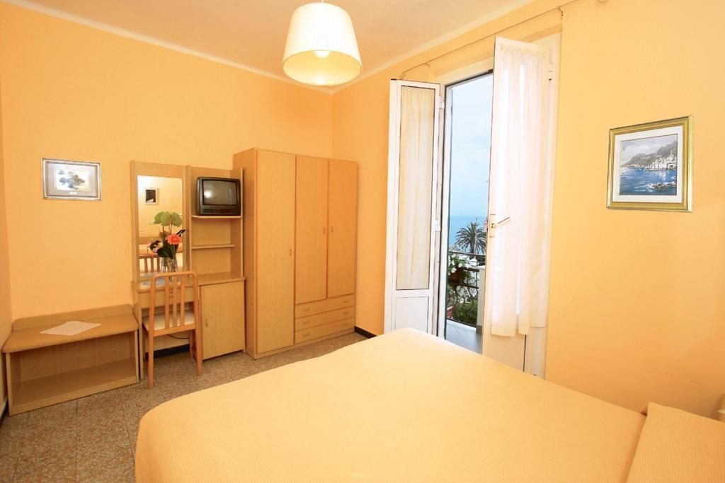 Hotel Villa Bianca Лайджелия Стая снимка