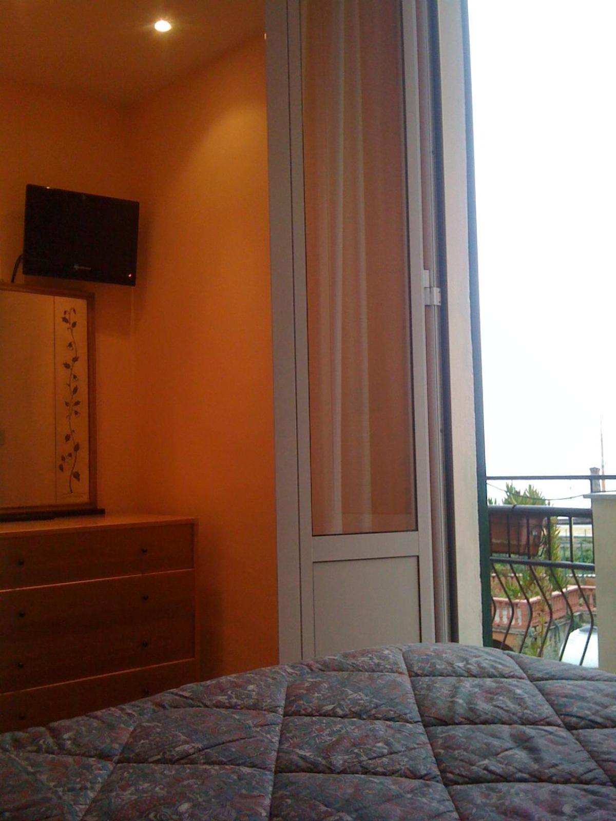 Hotel Villa Bianca Лайджелия Екстериор снимка